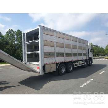 时尚东风天龙9.6米畜禽运输车 信誉保证，种猪运输的优选伙伴